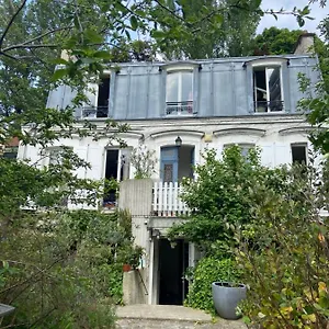  Bed & Breakfast Le Grand Maulnes Francia